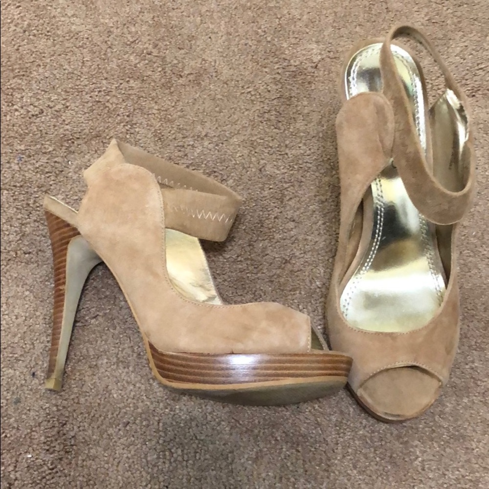 Bakers Wooden Heel—Nude Suede Shoe